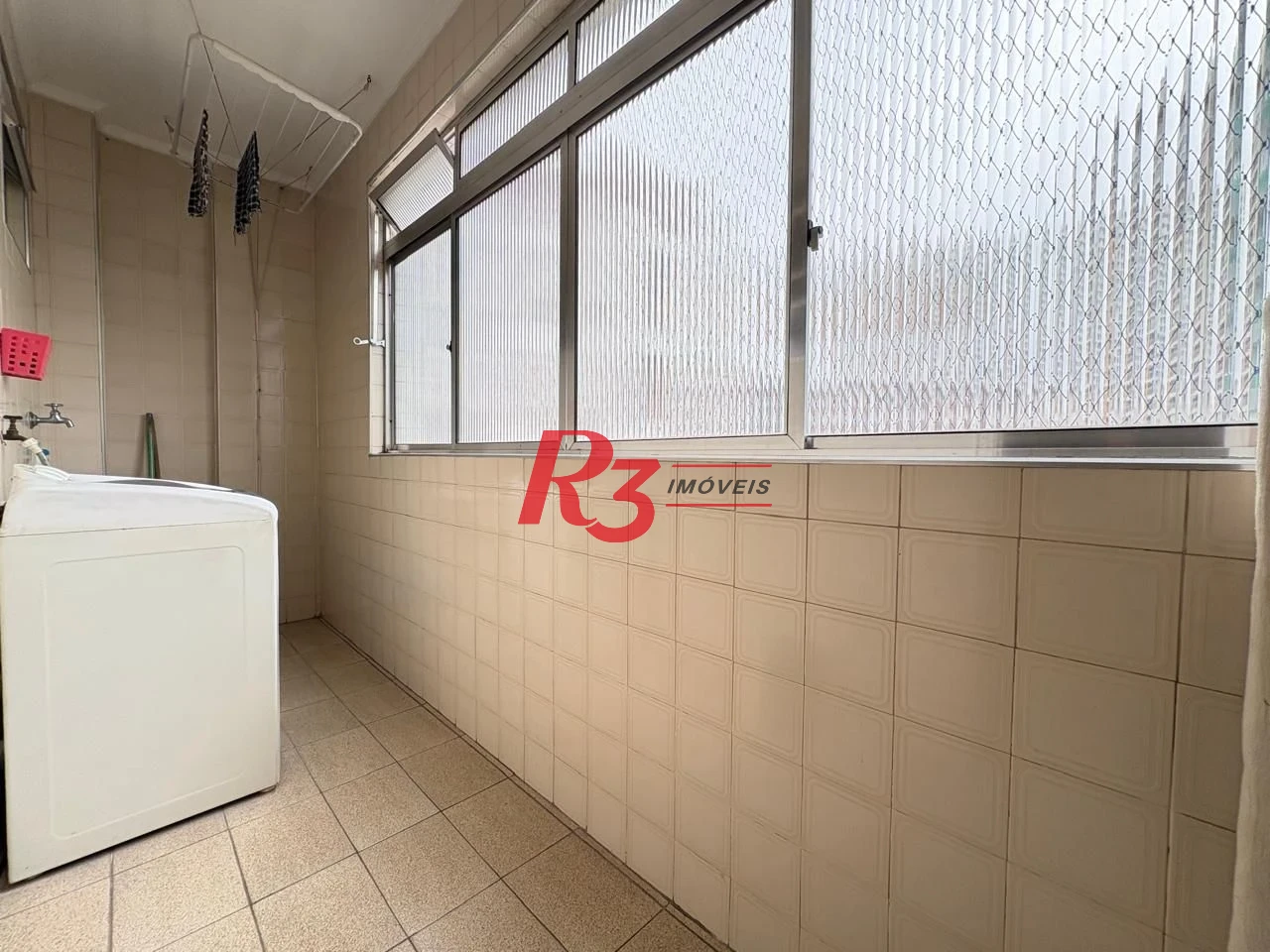 Apartamento para alugar, 60 m² por R$ 3.200,00/mês - Gonzaga - Santos/SP