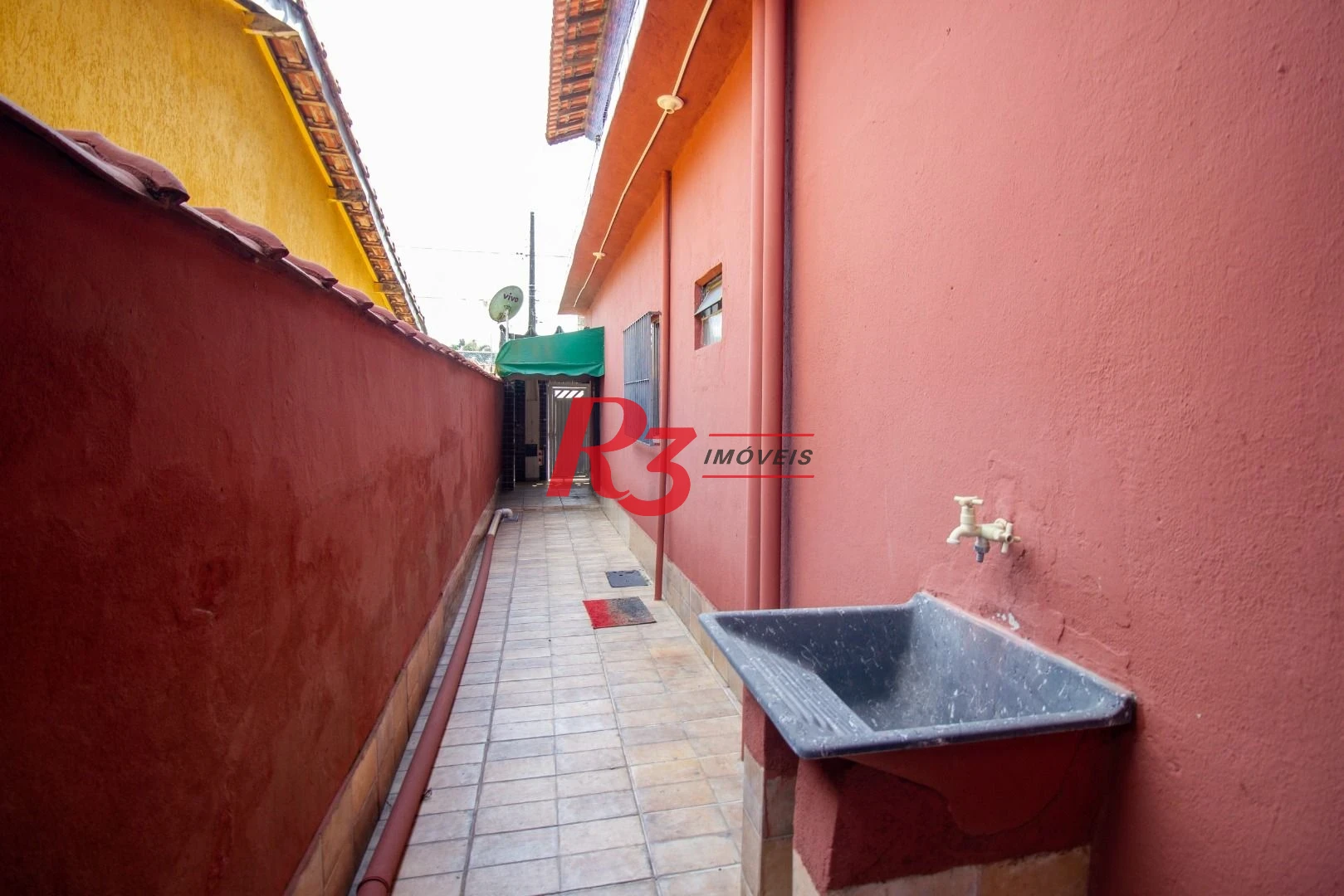 Casa com 3 dormitórios à venda, 80 m² por R$ 540.000,00 - Castelo - Santos/SP