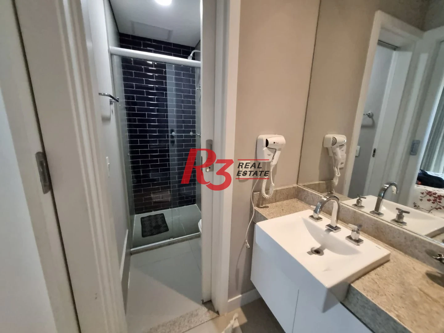 Apartamento para alugar, 45 m² por R$ 5.900,02/mês - Pompéia - Santos/SP