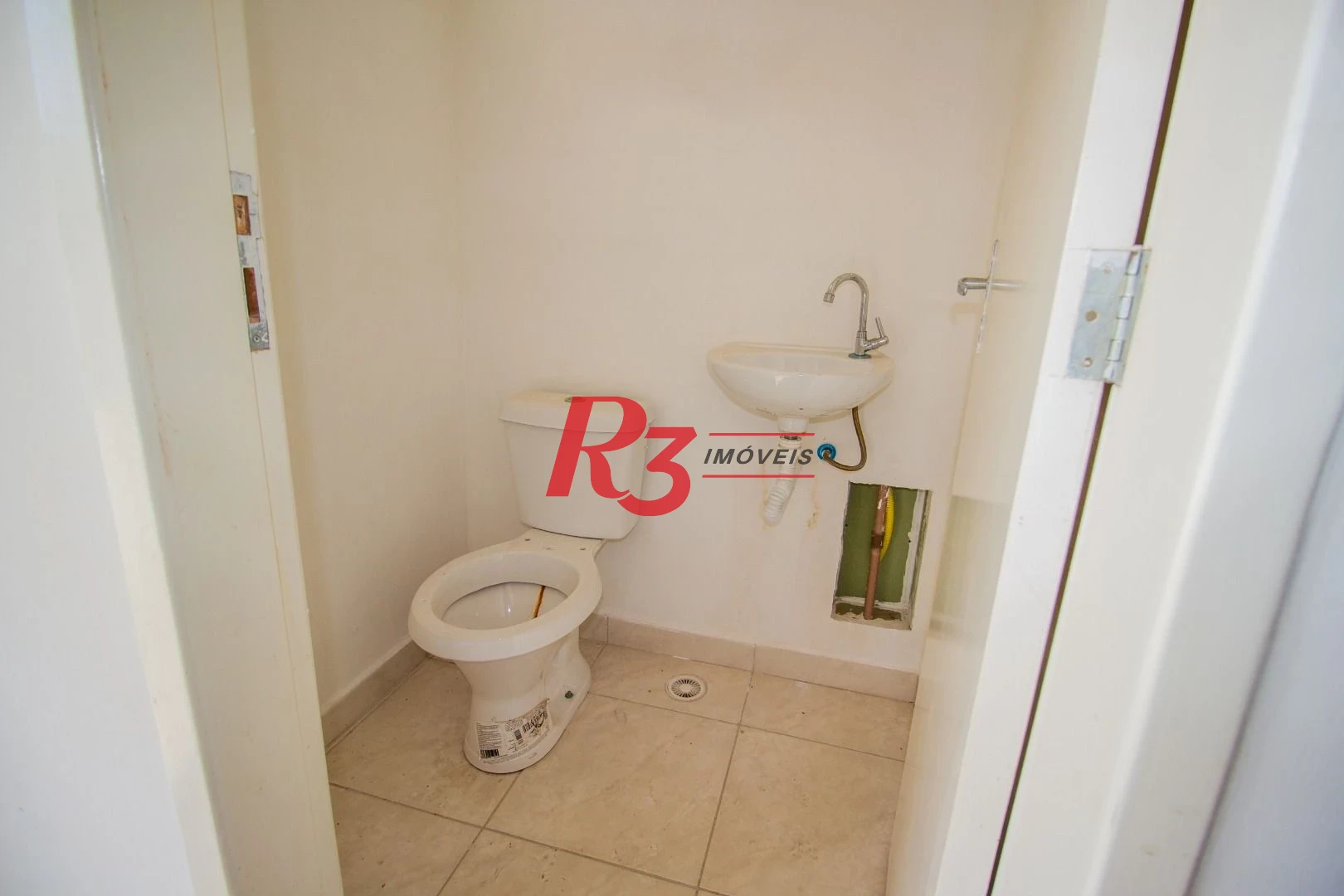 Sala à venda, 35 m² por R$ 354.123,00 - Ponta da Praia - Santos/SP