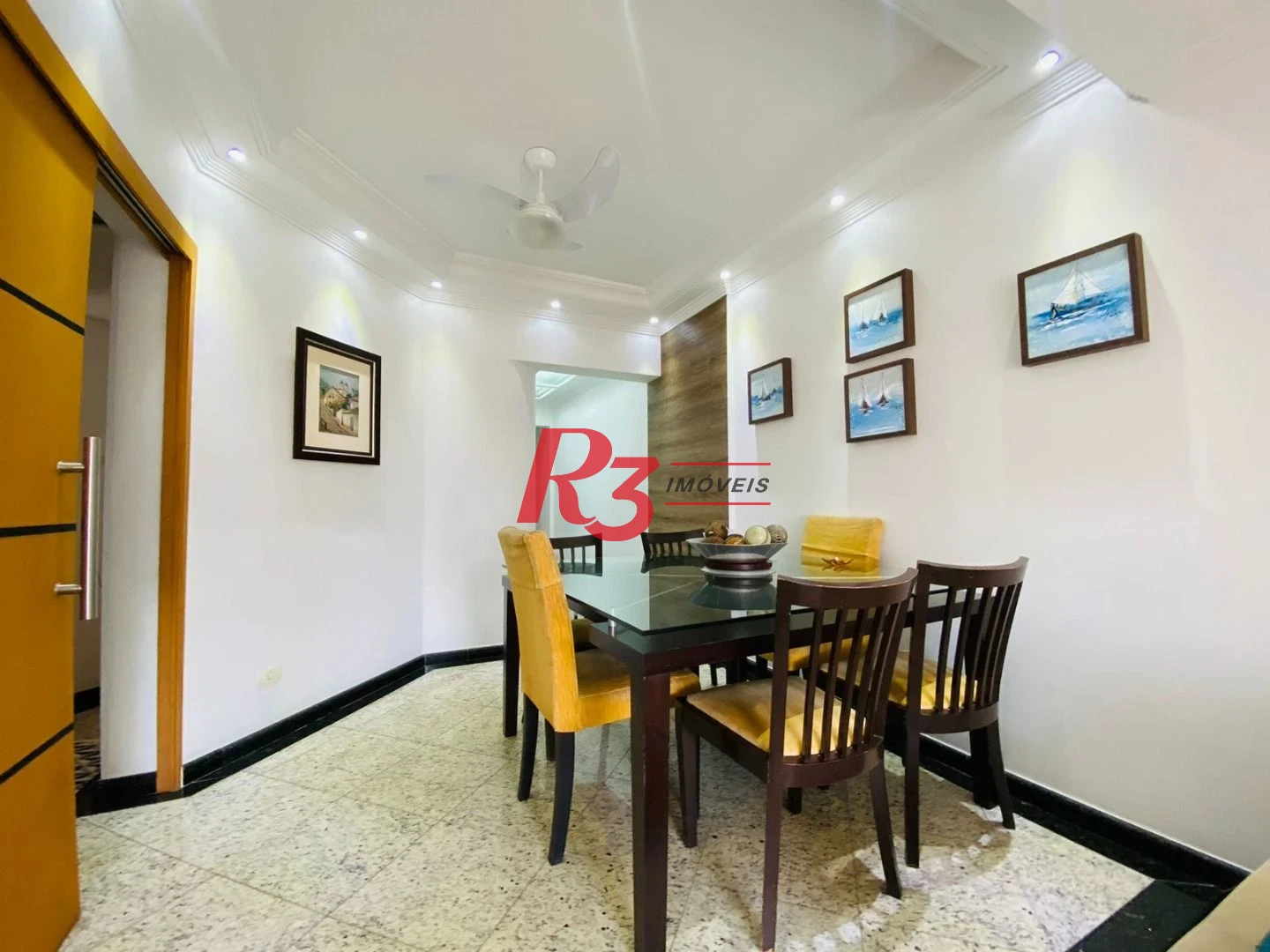 Apartamento com 3 dormitórios à venda, 95 m² por R$ 880.000,00 - Ponta da Praia - Santos/SP