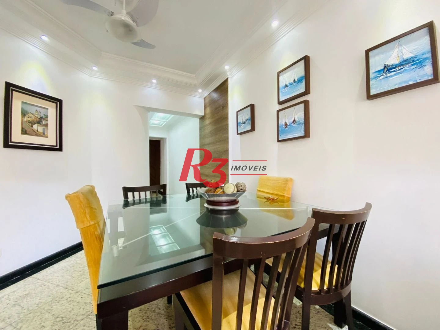 Apartamento com 3 dormitórios à venda, 95 m² por R$ 880.000,00 - Ponta da Praia - Santos/SP
