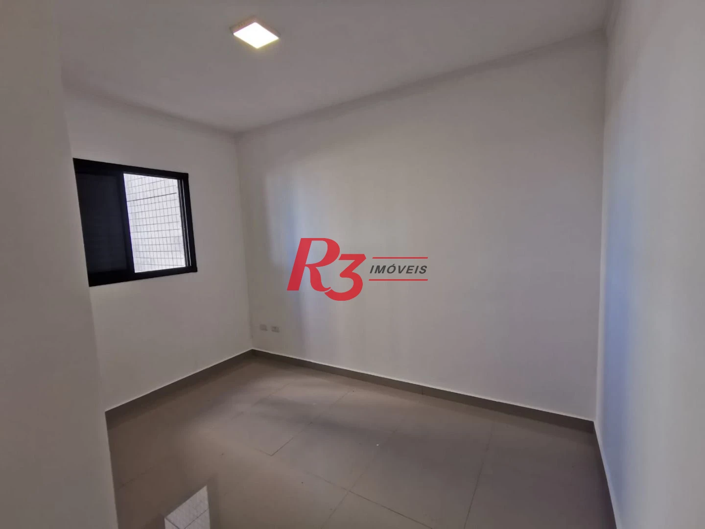 Apartamento com 2 dormitórios à venda, 78 m² por R$ 525.000,00 - Mirim - Praia Grande/SP