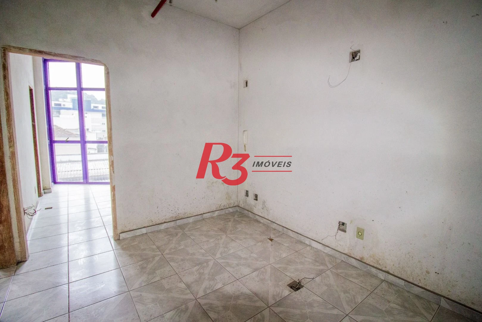 Sala à venda, 43 m² por R$ 353.000,00 - Encruzilhada - Santos/SP
