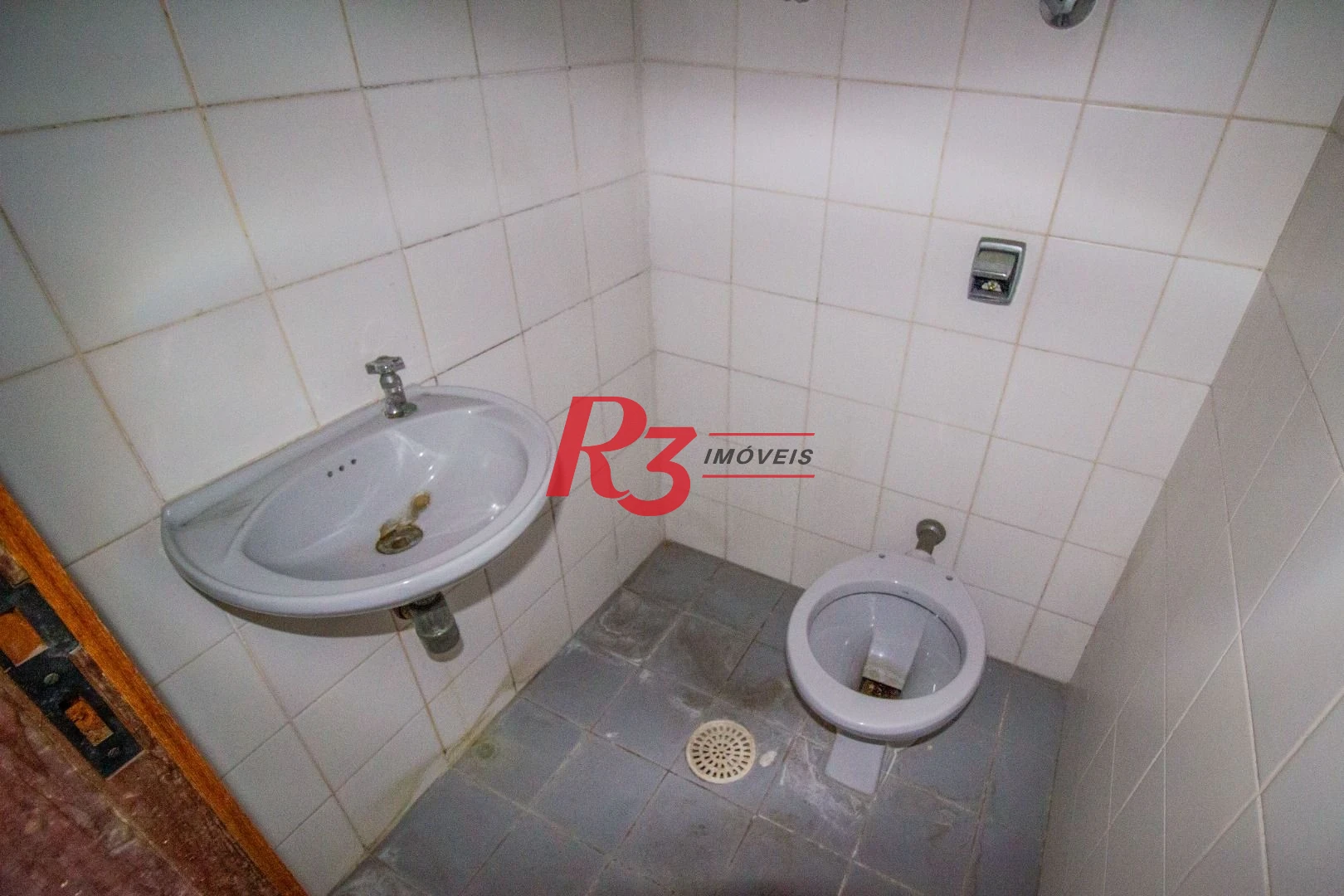 Sala à venda, 43 m² por R$ 353.000,00 - Encruzilhada - Santos/SP