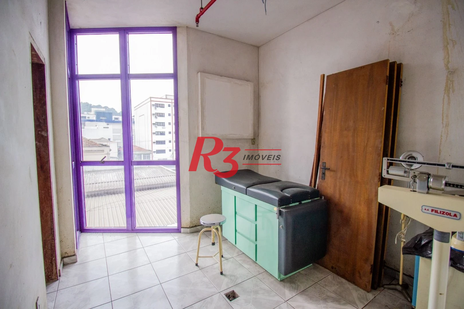 Sala à venda, 43 m² por R$ 353.000,00 - Encruzilhada - Santos/SP