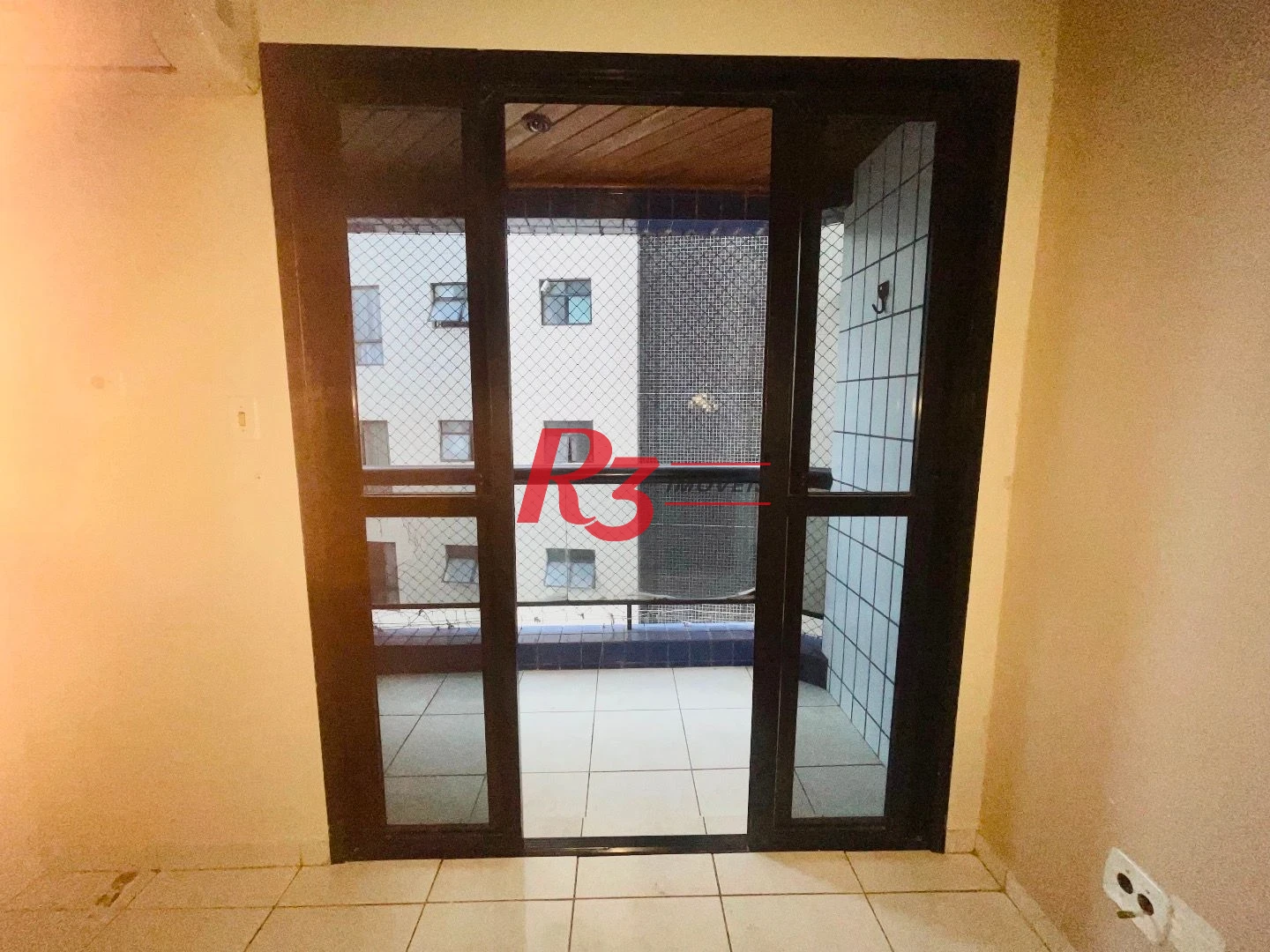Apartamento com 2 dormitórios à venda, 123 m² por R$ 680.000,00 - Ponta da Praia - Santos/SP