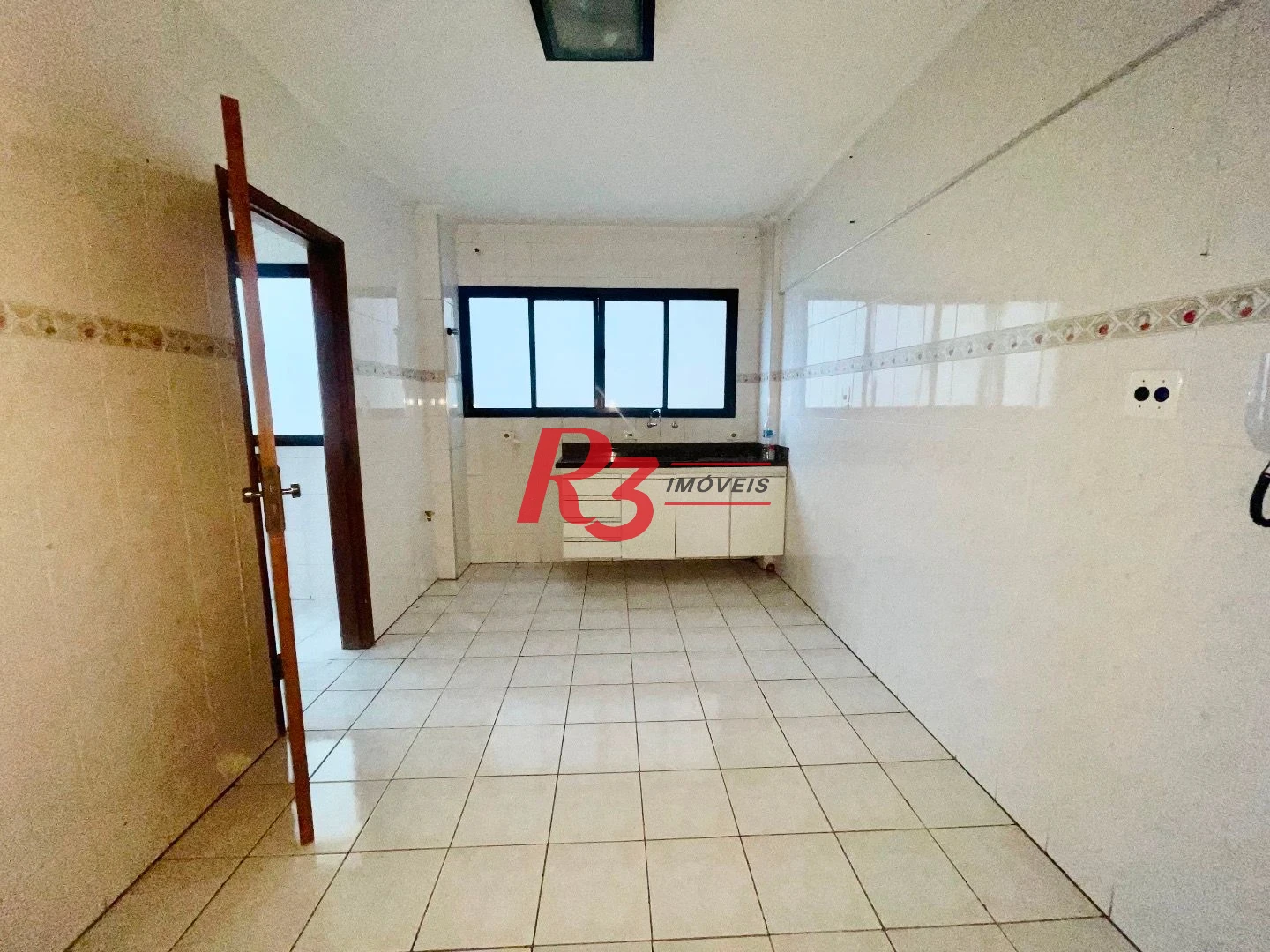 Apartamento com 2 dormitórios à venda, 123 m² por R$ 680.000,00 - Ponta da Praia - Santos/SP