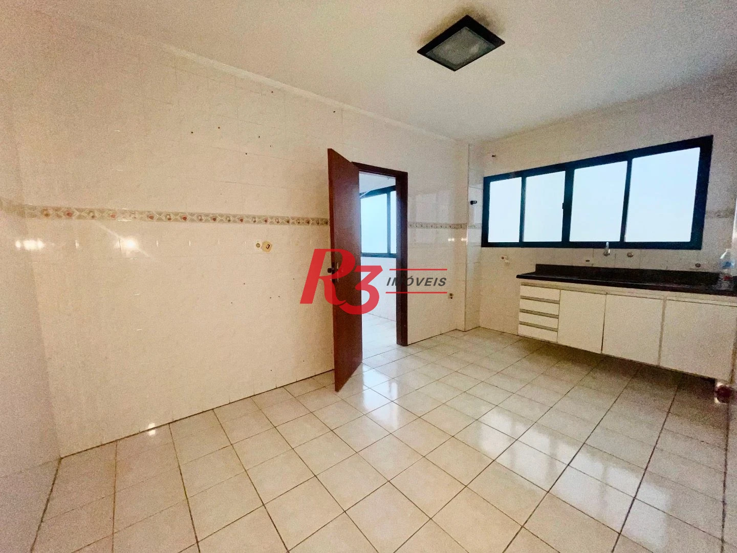 Apartamento com 2 dormitórios à venda, 123 m² por R$ 680.000,00 - Ponta da Praia - Santos/SP