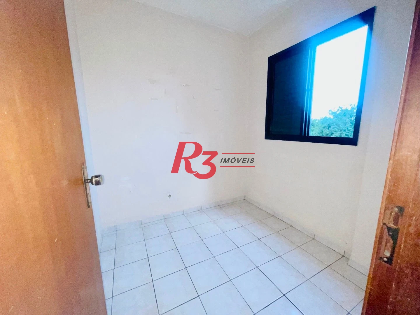 Apartamento com 2 dormitórios à venda, 123 m² por R$ 680.000,00 - Ponta da Praia - Santos/SP