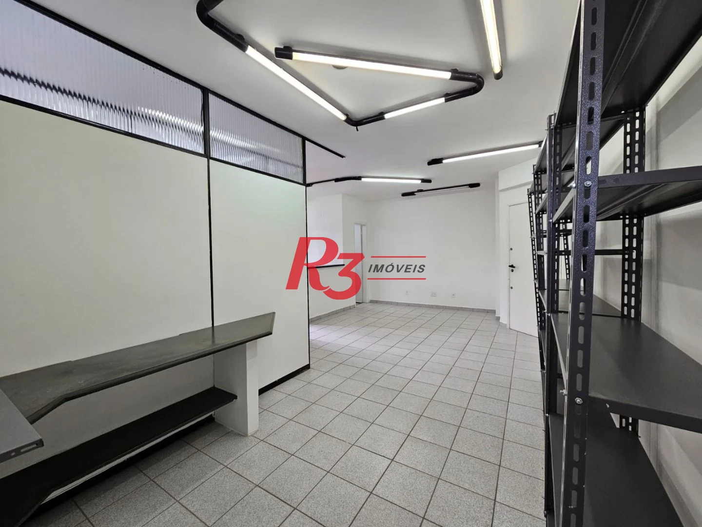 Sala, 85 m² - venda por R$ 370.000,00 ou aluguel por R$ 3.700,00/mês - Campo Grande - Santos/SP