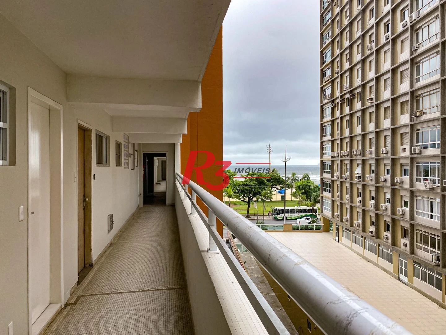 Apartamento com 1 dormitório para alugar, 52 m² por R$ 3.700,00/mês - Boqueirão - Santos/SP