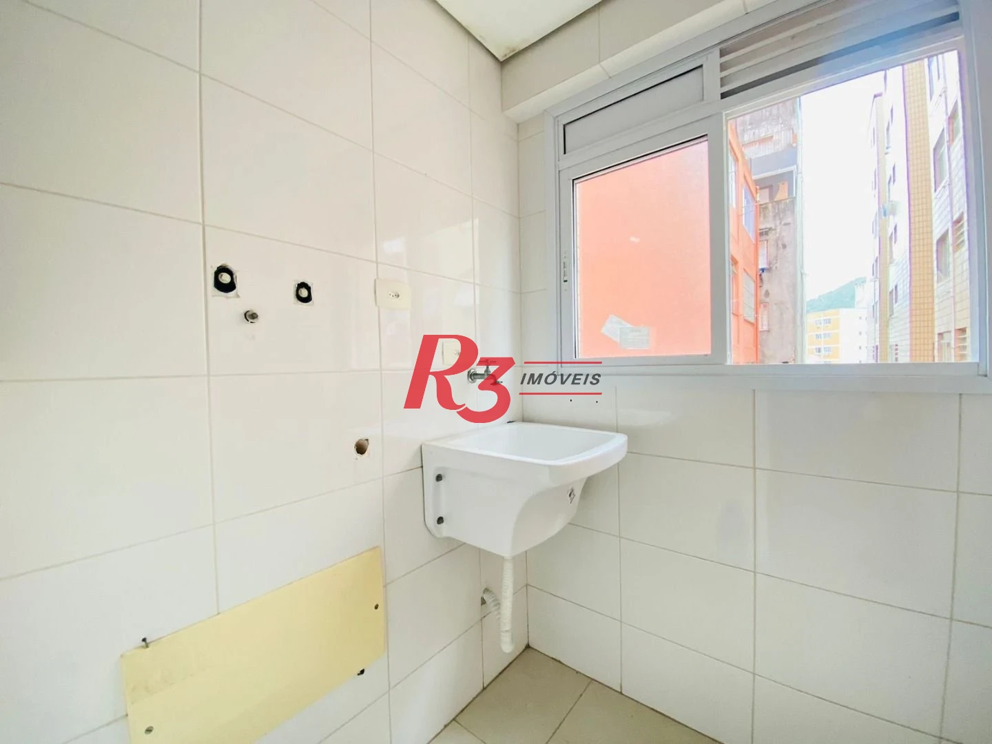 Apartamento com 2 dormitórios à venda, 60 m² por R$ 450.000,00 - José Menino - Santos/SP