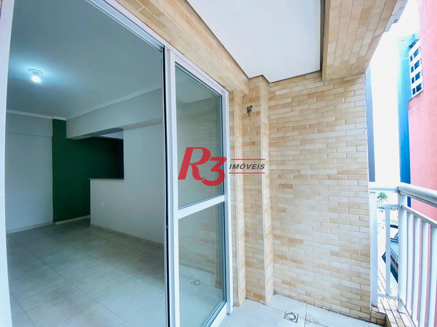 Apartamento com 2 dormitórios à venda, 60 m² por R$ 460.000,00 - José Menino - Santos/SP