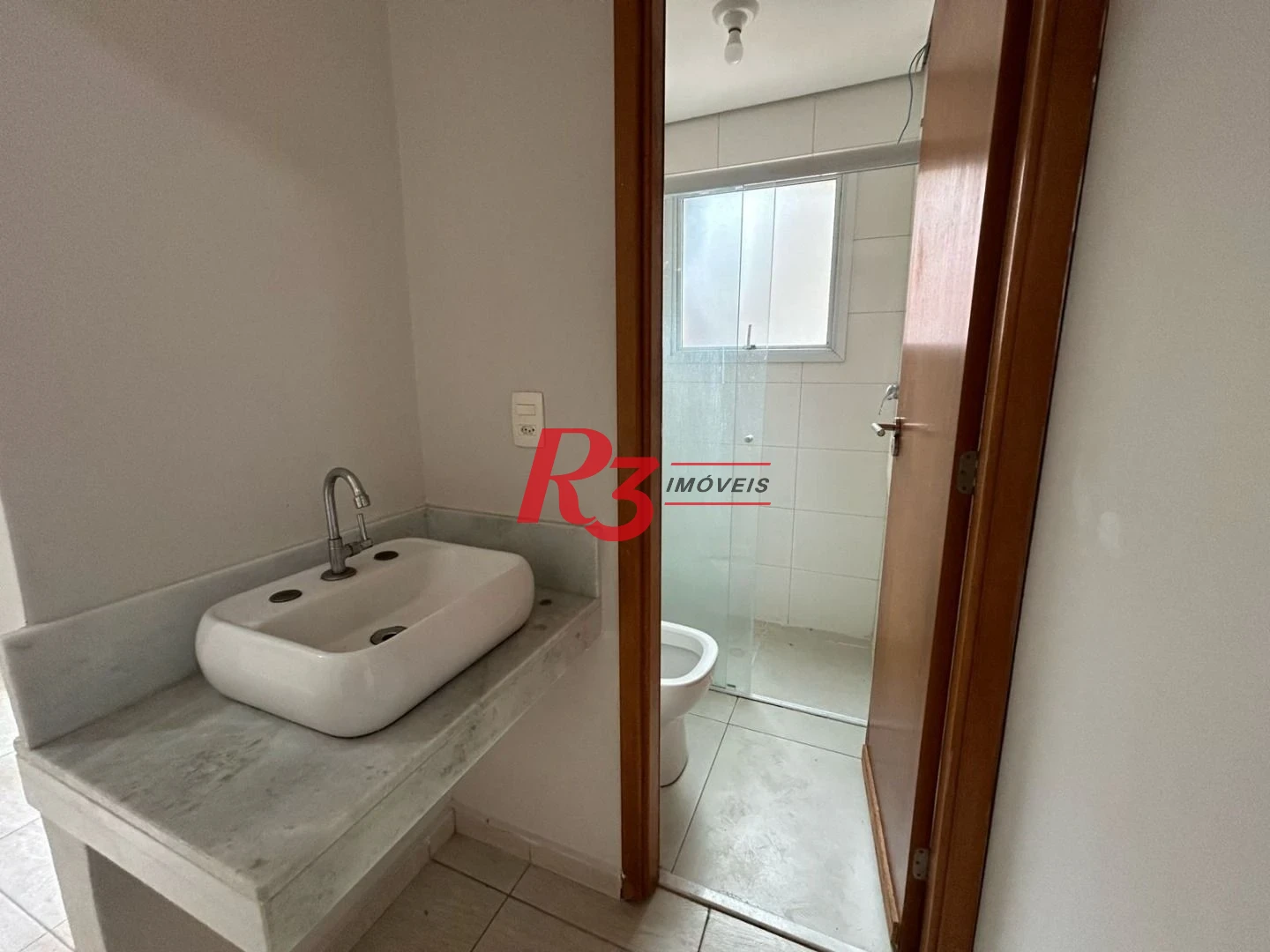 Apartamento com 2 dormitórios à venda, 60 m² por R$ 460.000,00 - José Menino - Santos/SP