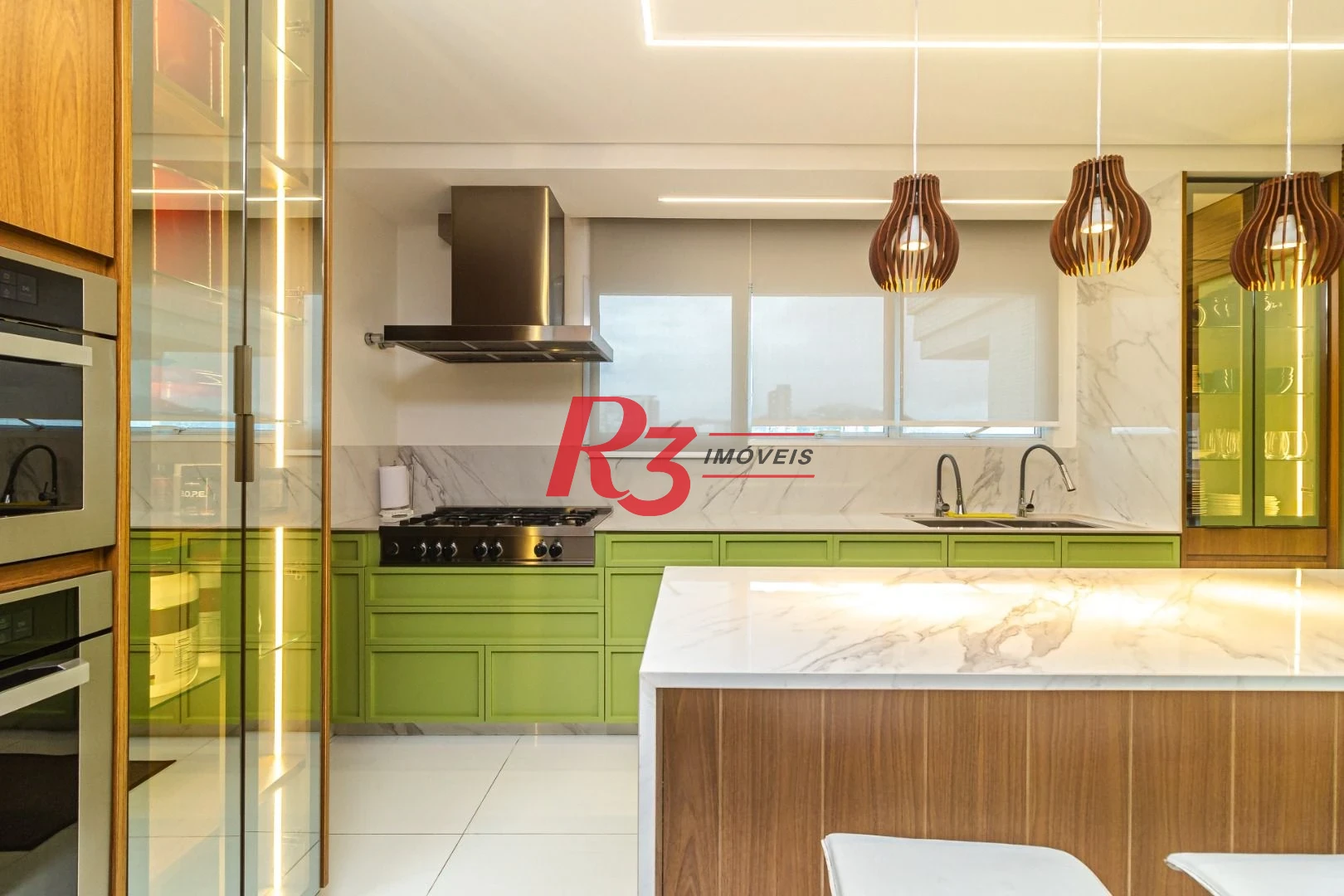 Apartamento à venda, 360 m² por R$ 7.980.000,00 - Gonzaga - Santos/SP