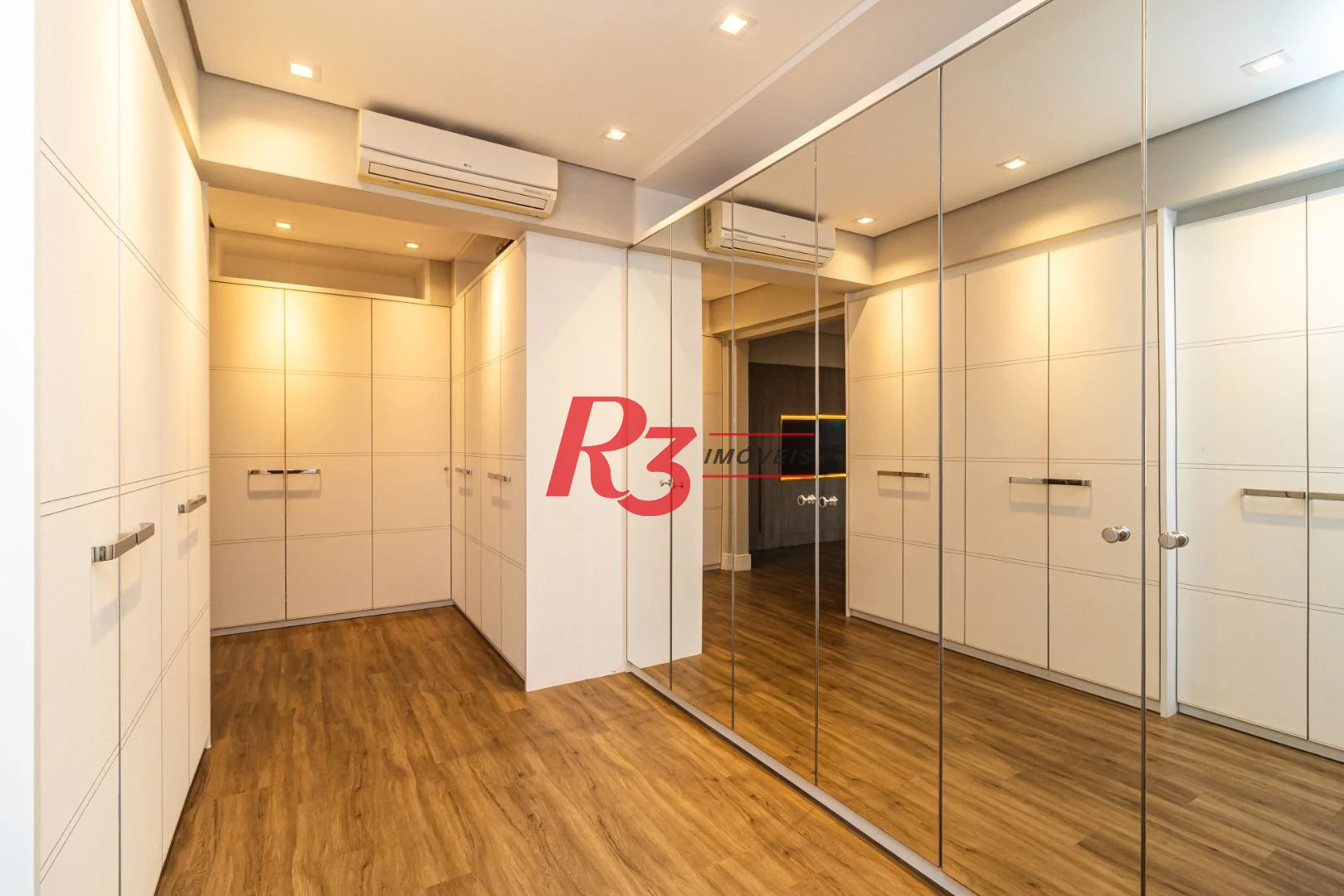 Apartamento à venda, 360 m² por R$ 7.980.000,00 - Gonzaga - Santos/SP