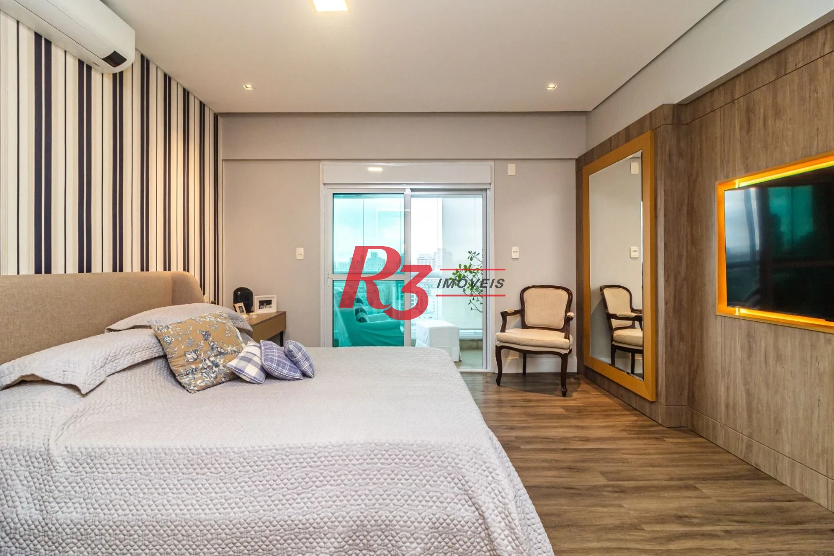 Apartamento à venda, 360 m² por R$ 7.980.000,00 - Gonzaga - Santos/SP