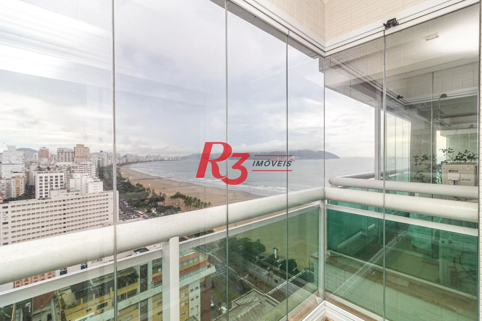 Apartamento à venda, 360 m² por R$ 7.980.000,00 - Gonzaga - Santos/SP
