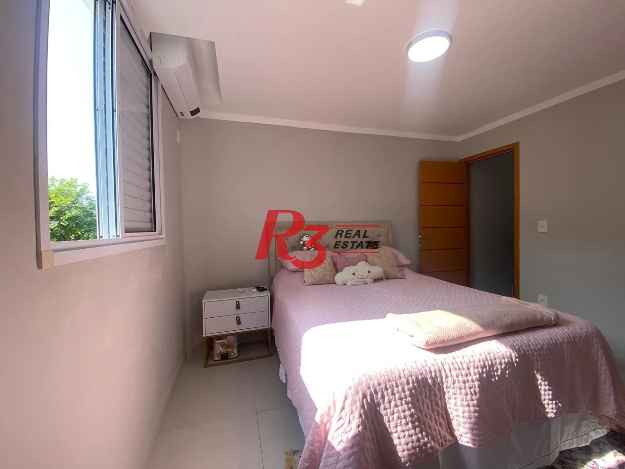Village com 3 dormitórios à venda, 125 m² por R$ 789.000,00 - Marapé - Santos/SP