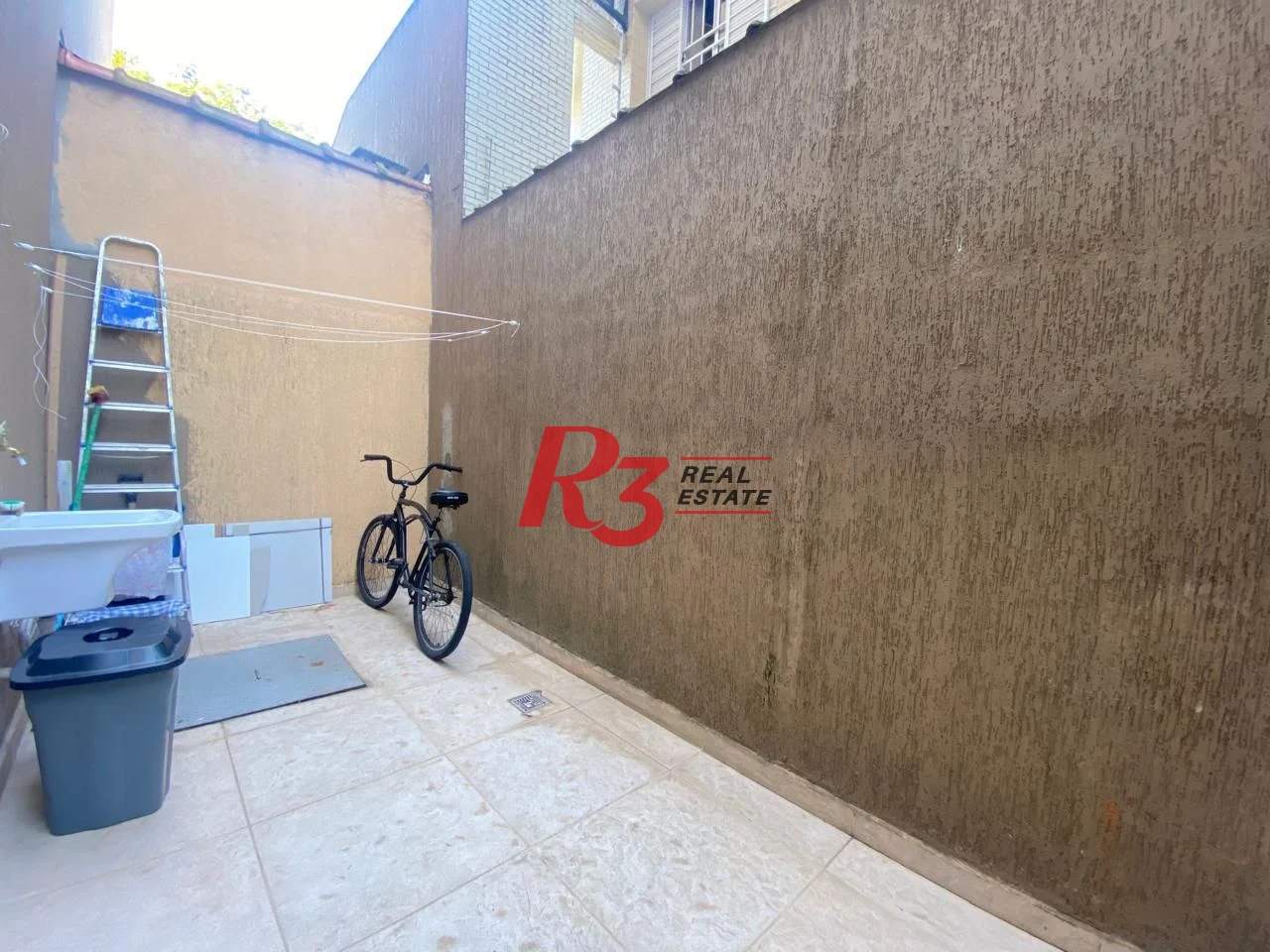 Village com 3 dormitórios à venda, 125 m² por R$ 789.000,00 - Marapé - Santos/SP