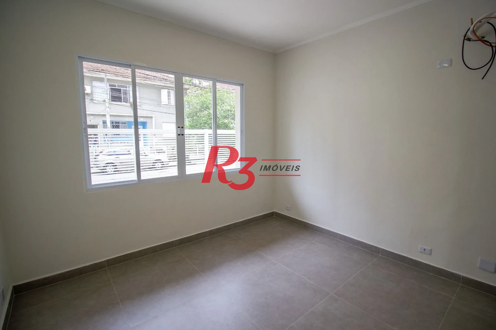 Apartamento com 2 dormitórios para alugar, 78 m² por R$ 493,97/mês - Boqueirão - Santos/SP