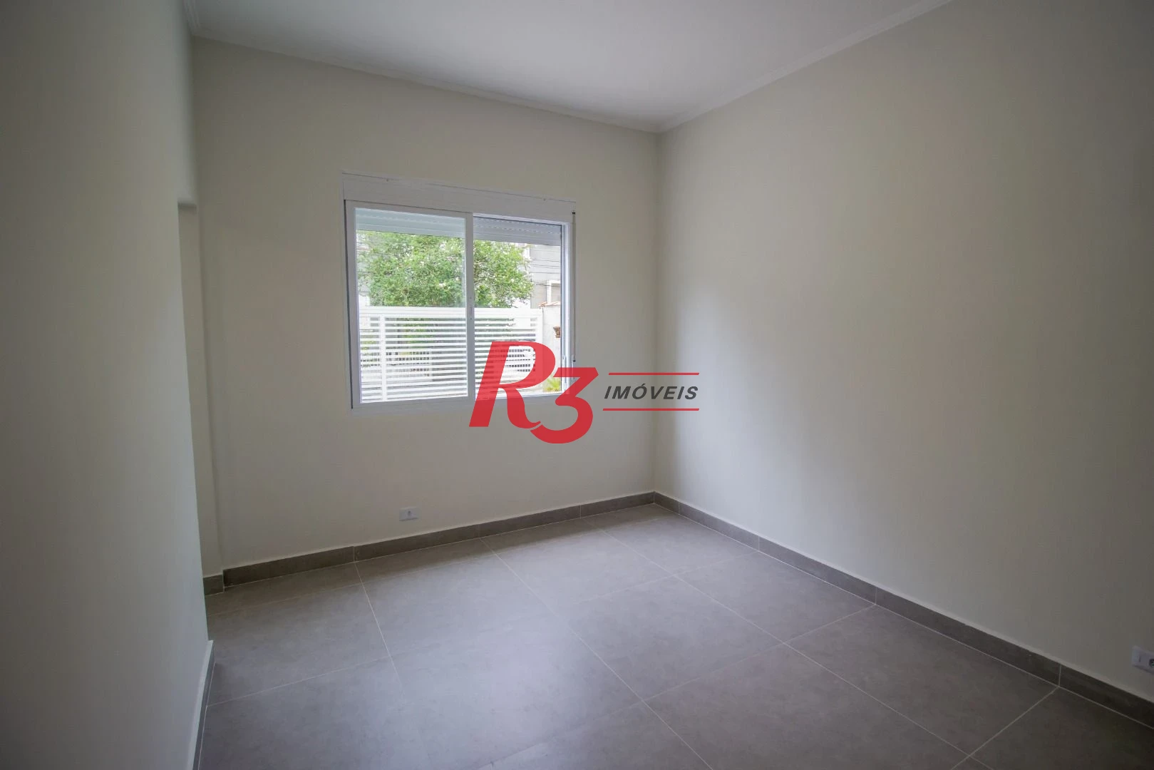 Apartamento com 2 dormitórios para alugar, 78 m² por R$ 493,97/mês - Boqueirão - Santos/SP