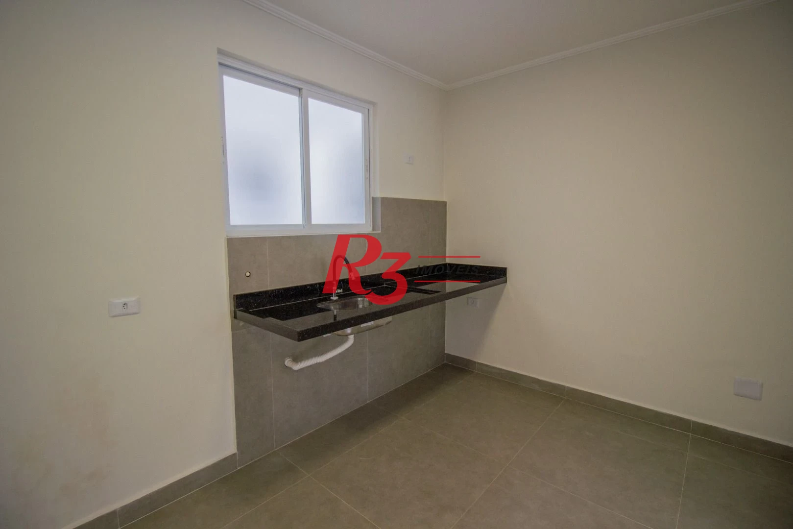 Apartamento com 2 dormitórios para alugar, 78 m² por R$ 493,97/mês - Boqueirão - Santos/SP