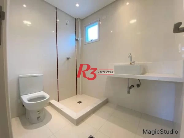 Casa com 3 dormitórios à venda, 150 m² por R$ 1.090.000,00 - Boqueirão - Santos/SP