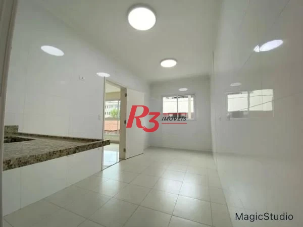 Casa com 3 dormitórios à venda, 150 m² por R$ 1.090.000,00 - Boqueirão - Santos/SP