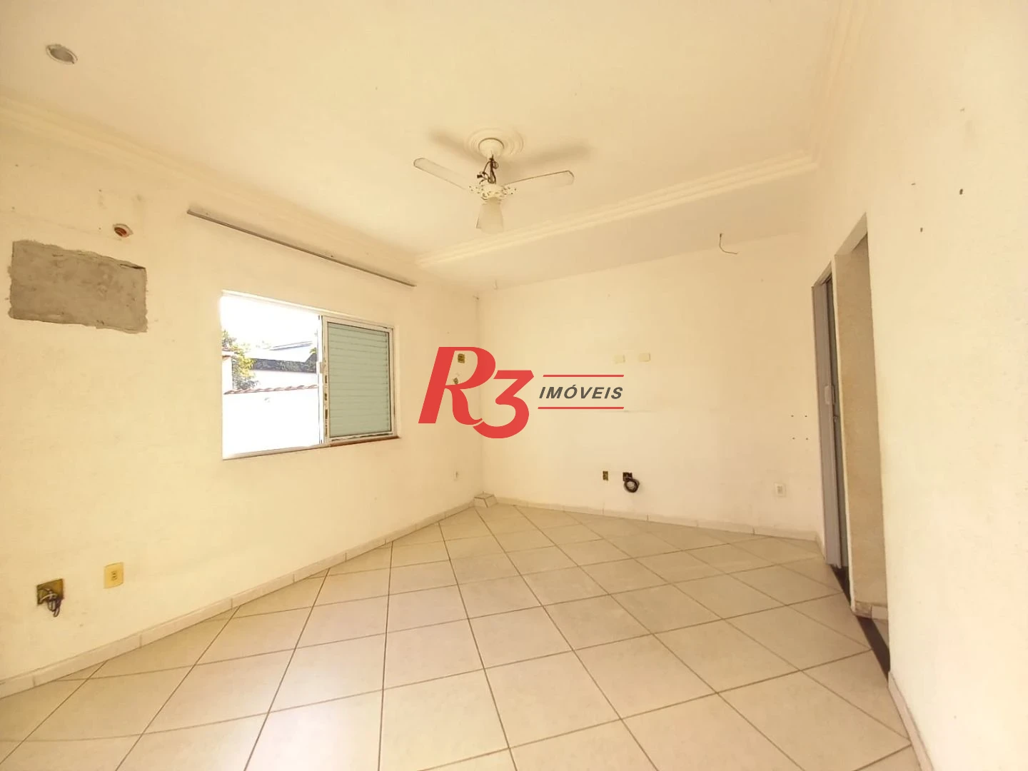 Sobrado com 3 dormitórios à venda, 261 m² por R$ 1.800.000,00 - Vila Matias - Santos/SP