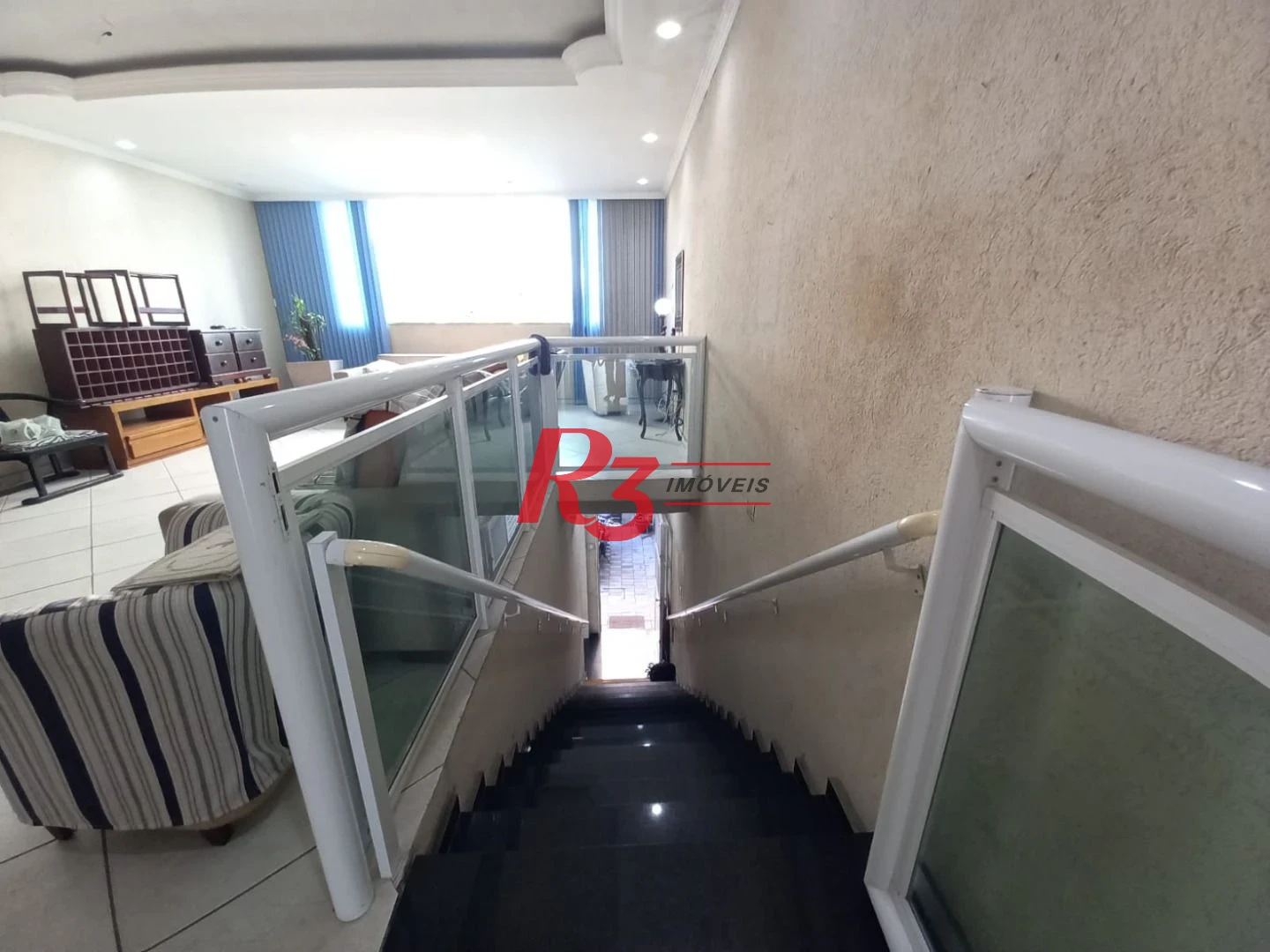 Sobrado com 3 dormitórios à venda, 261 m² por R$ 1.800.000,00 - Vila Matias - Santos/SP