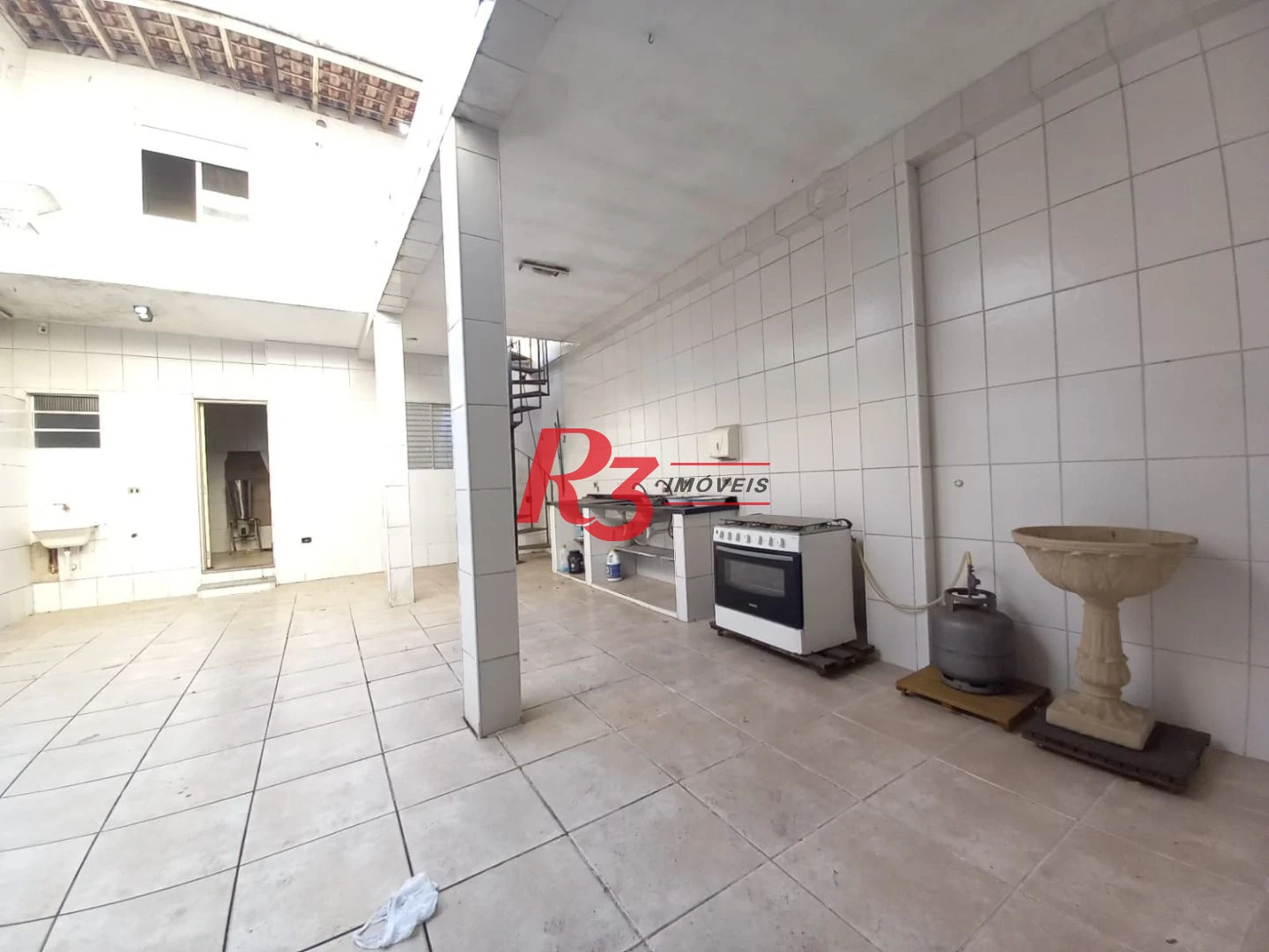 Sobrado com 3 dormitórios à venda, 261 m² por R$ 1.800.000,00 - Vila Matias - Santos/SP