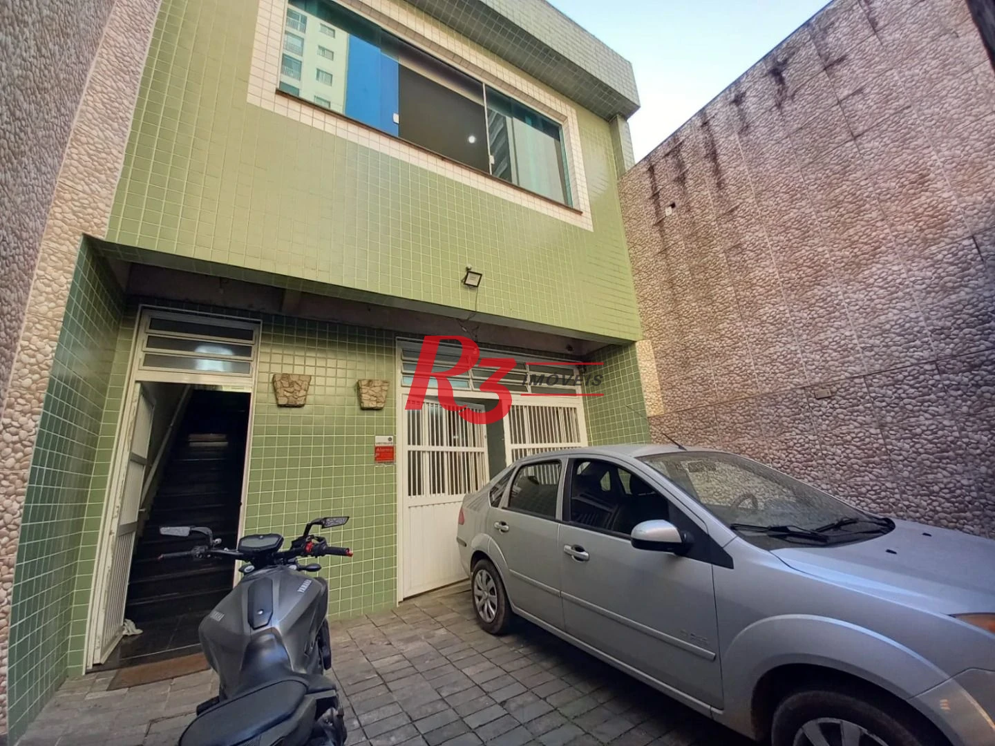 Sobrado com 3 dormitórios à venda, 261 m² por R$ 1.800.000,00 - Vila Matias - Santos/SP