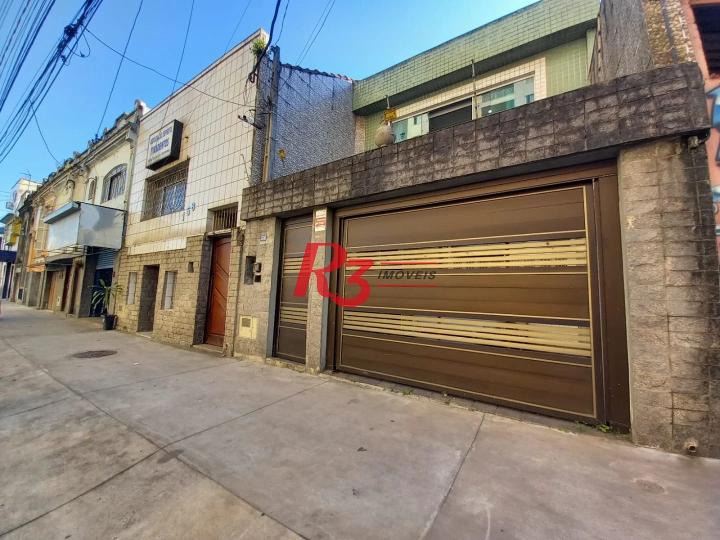 Sobrado com 3 dormitórios à venda, 261 m² por R$ 1.800.000,00 - Vila Matias - Santos/SP