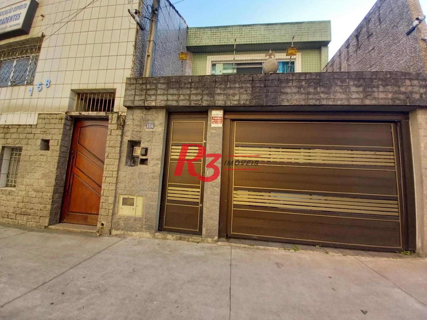 Sobrado com 3 dormitórios à venda, 261 m² por R$ 1.800.000,00 - Vila Matias - Santos/SP