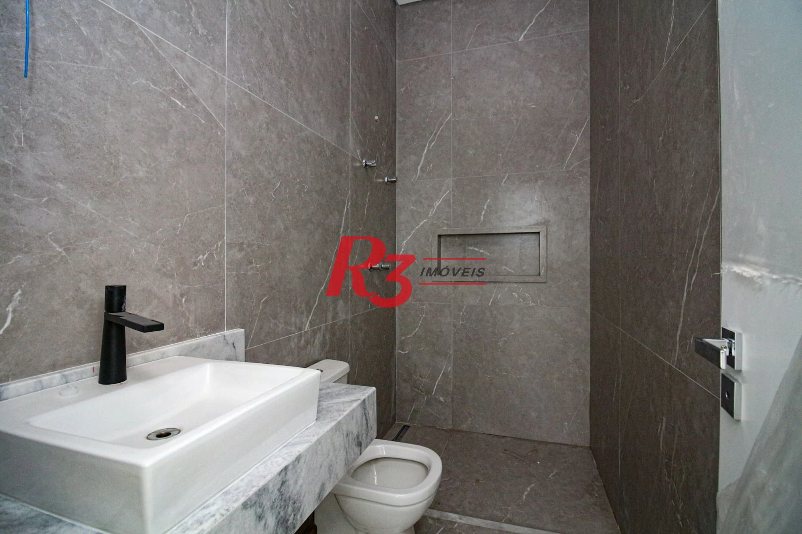 Cobertura com 3 dormitórios à venda, 160 m² por R$ 2.900.000,00 - José Menino - Santos/SP