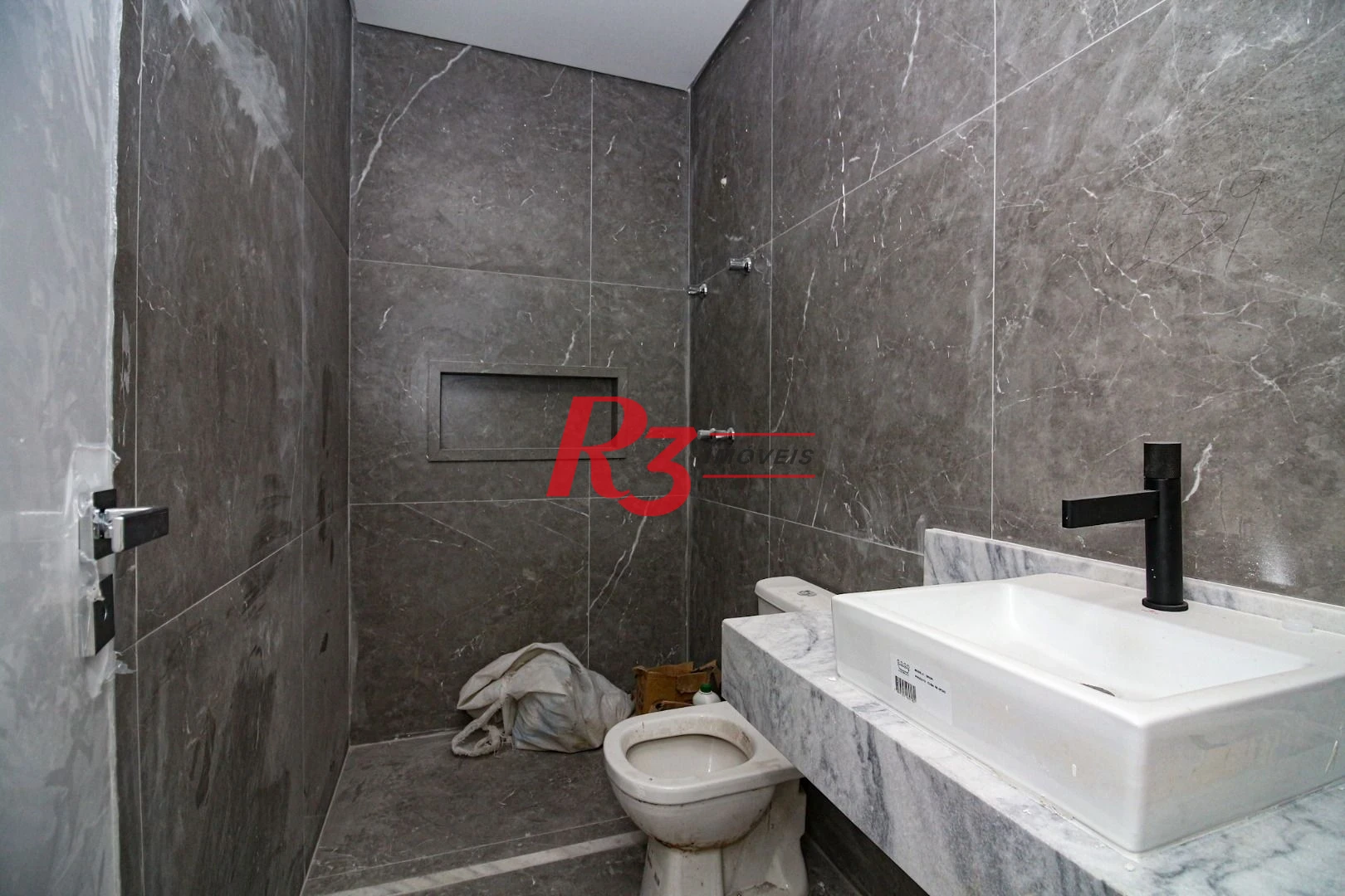 Cobertura com 3 dormitórios à venda, 160 m² por R$ 2.900.000,00 - José Menino - Santos/SP