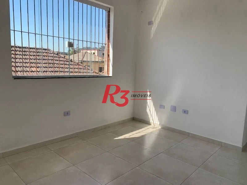 Casa com 2 dormitórios à venda, 72 m² por R$ 320.000,00 - Chico de Paula - Santos/SP