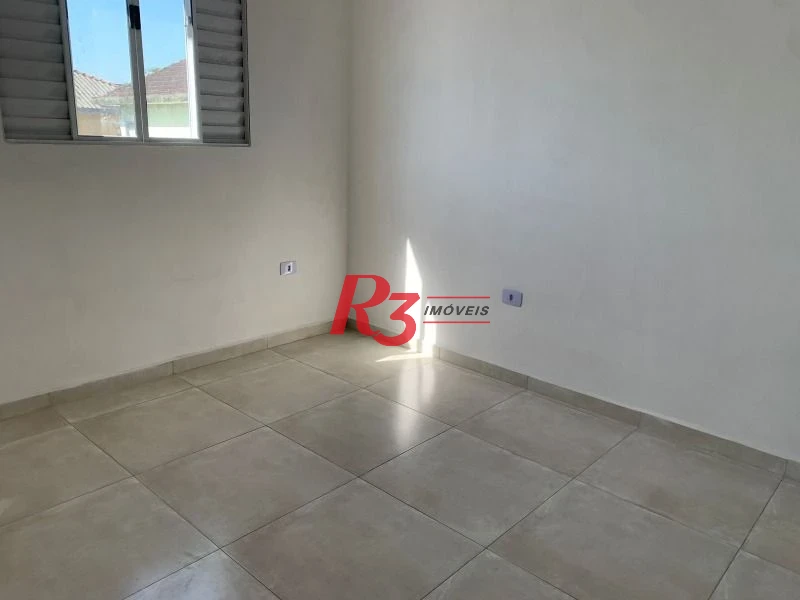 Casa com 2 dormitórios à venda, 72 m² por R$ 320.000,00 - Chico de Paula - Santos/SP