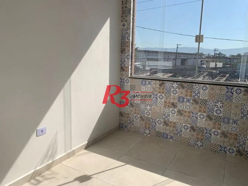 Casa com 2 dormitórios à venda, 72 m² por R$ 320.000,00 - Chico de Paula - Santos/SP