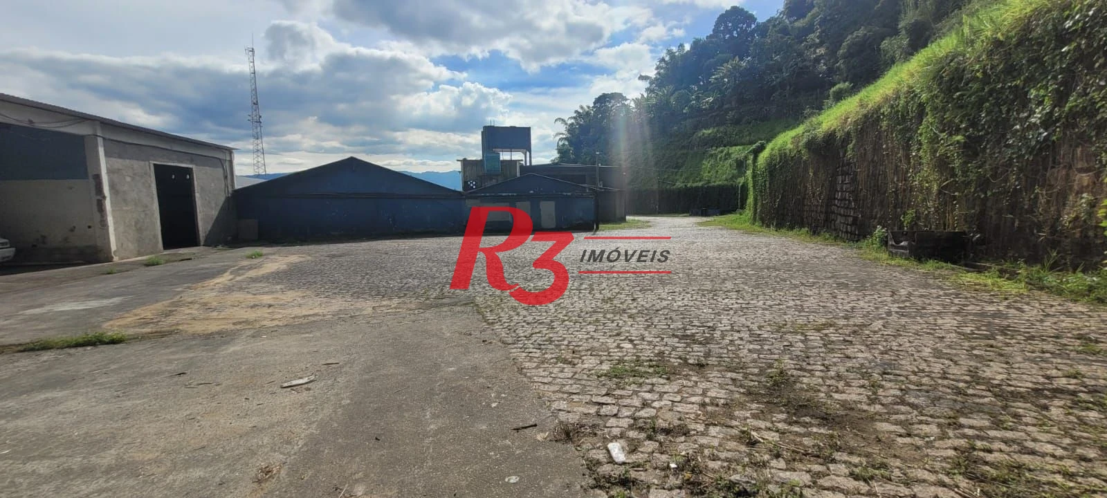 Terreno à venda, 10075 m² por R$ 50.000.000,00 - Chico de Paula - Santos/SP