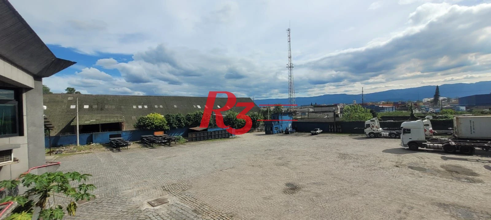 Terreno à venda, 10075 m² por R$ 50.000.000,00 - Chico de Paula - Santos/SP