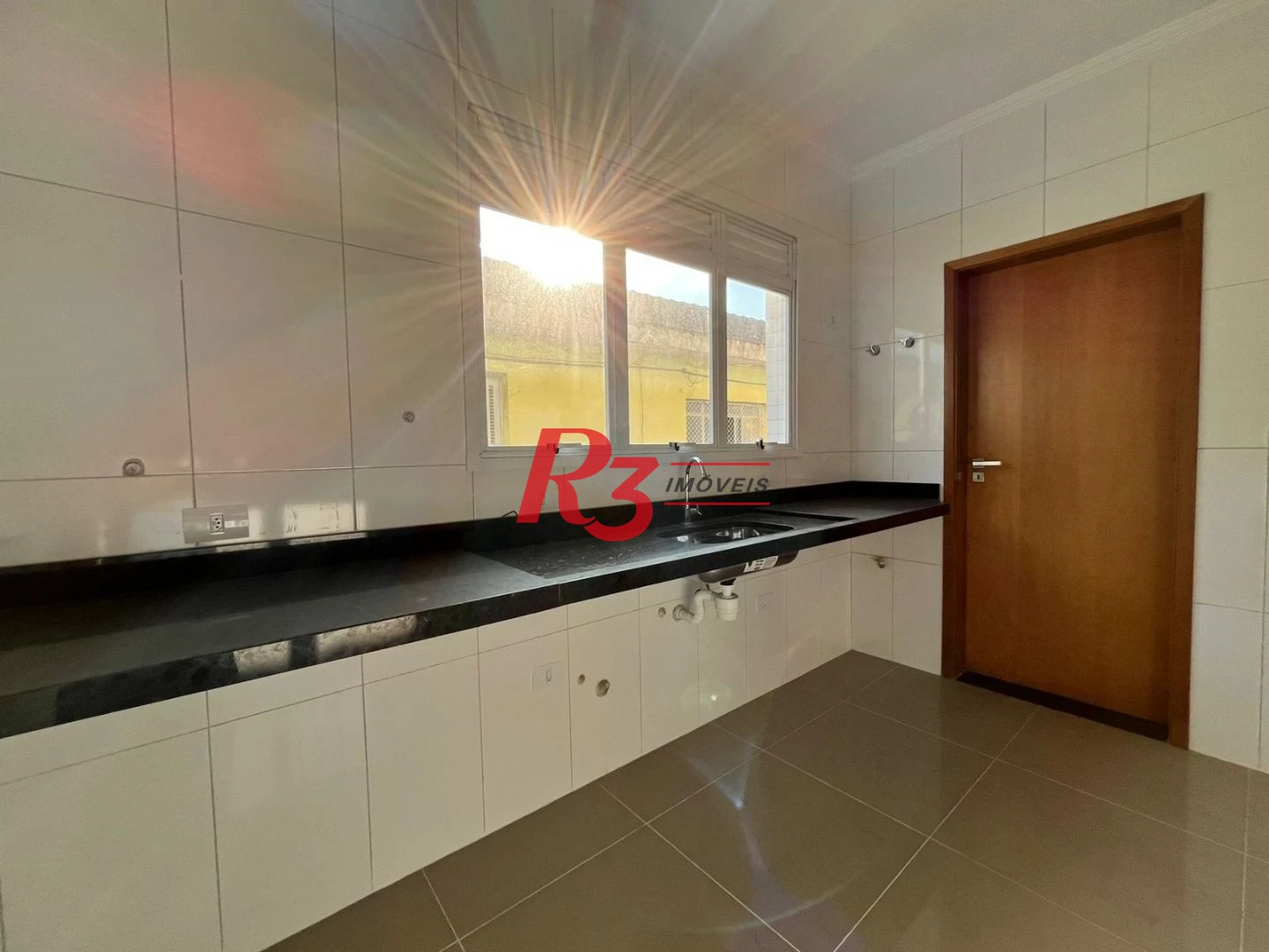 Village à venda, 103 m² por R$ 680.000,00 - Marapé - Santos/SP