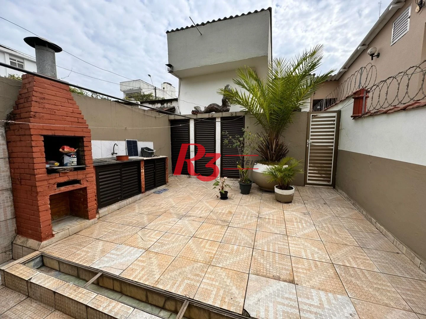 Casa à venda, 197 m² por R$ 730.000,00 - Vila Valença - São Vicente/SP