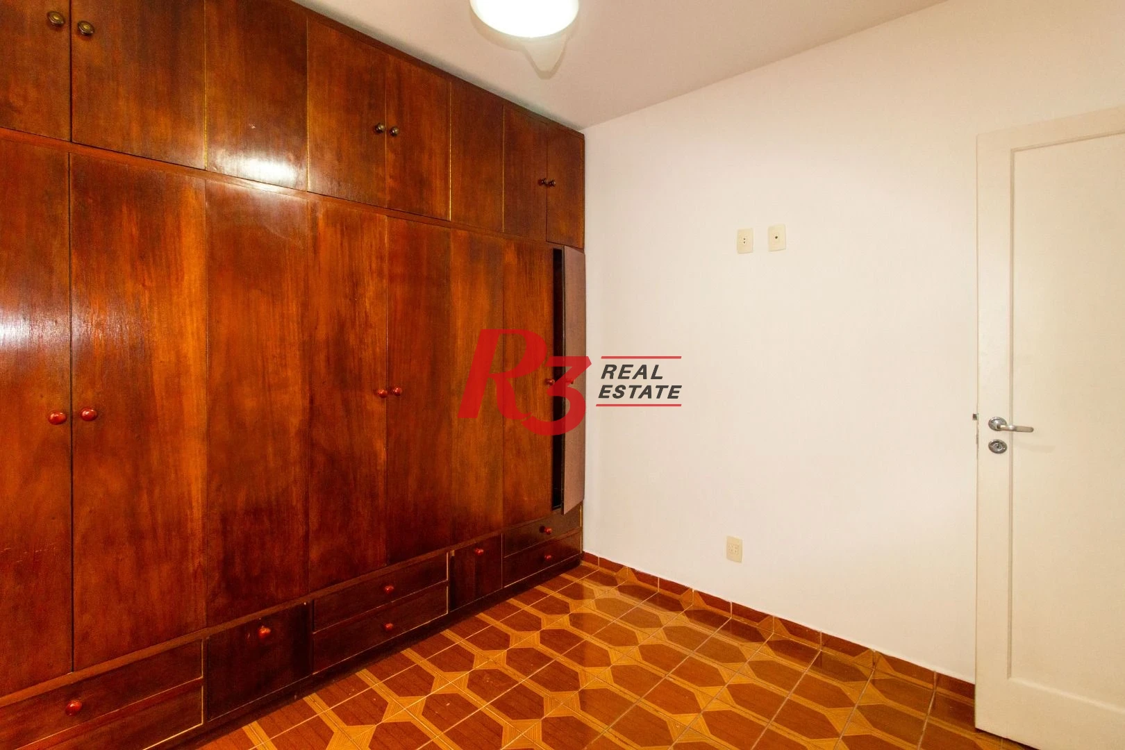Apartamento com 2 dormitórios para alugar, 68 m² por R$ 3.000,00/mês - Vila Mathias - Santos/SP