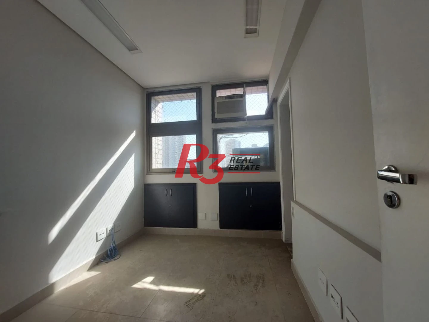 Sala para alugar, 53 m² por R$ 3.200,00/mês - Vila Matias - Santos/SP