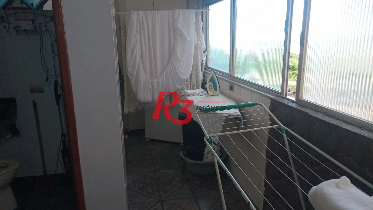 Apartamento com 3 dormitórios para alugar, 148 m² por R$ 8.982,40/mês - Pompéia - Santos/SP