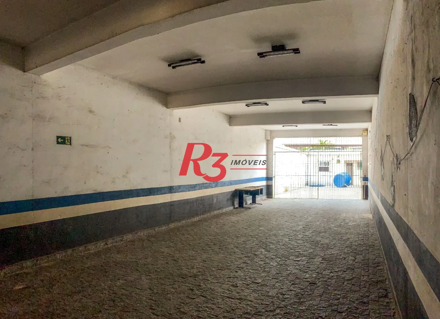 Prédio, 740 m² - venda por R$ 2.342.000,00 ou aluguel por R$ 15.300,00/mês - Centro - Santos/SP