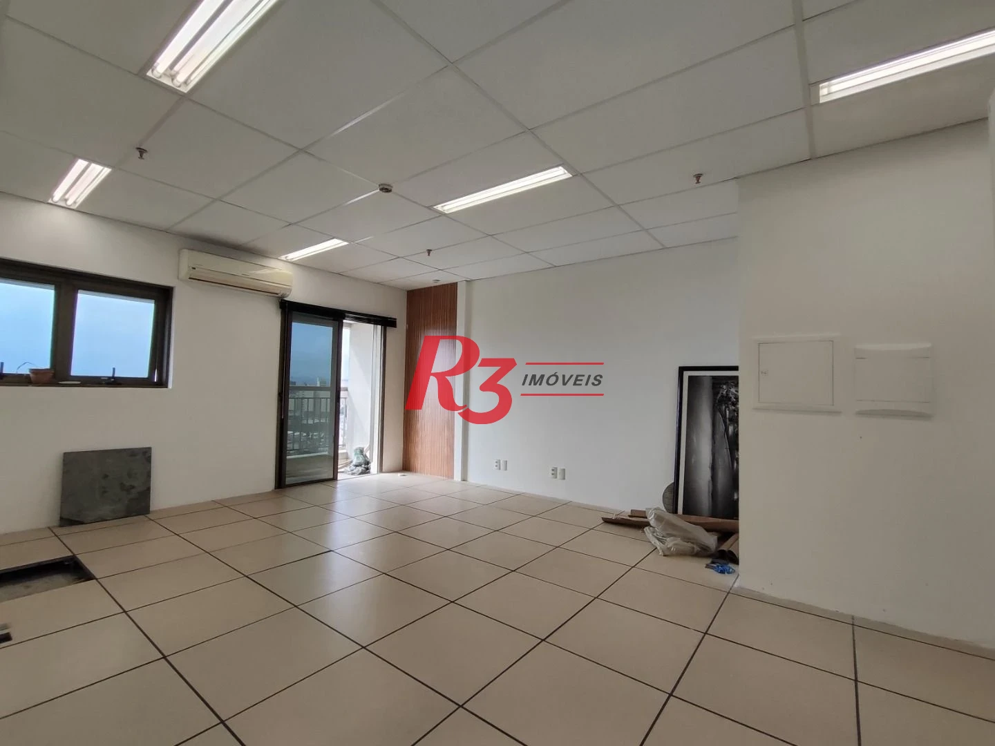 Sala à venda, 89 m² por R$ 320.000,00 - Valongo - Santos/SP